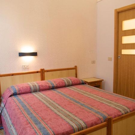 פלרמו B&B Castiglia מראה חיצוני תמונה