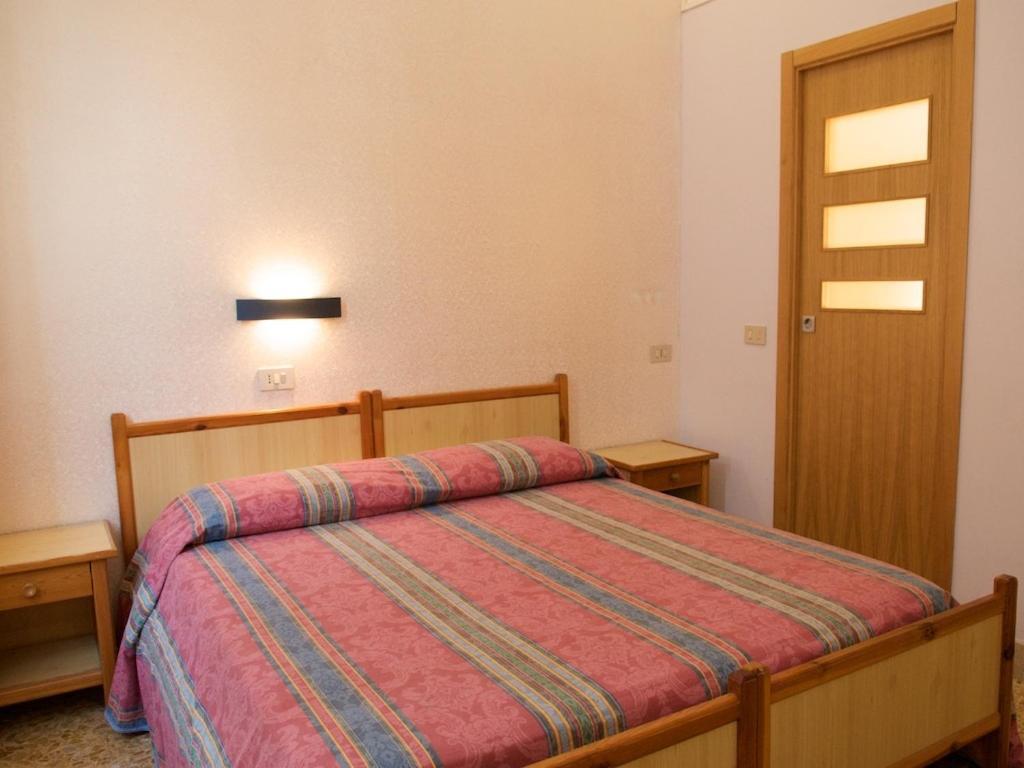 פלרמו B&B Castiglia מראה חיצוני תמונה